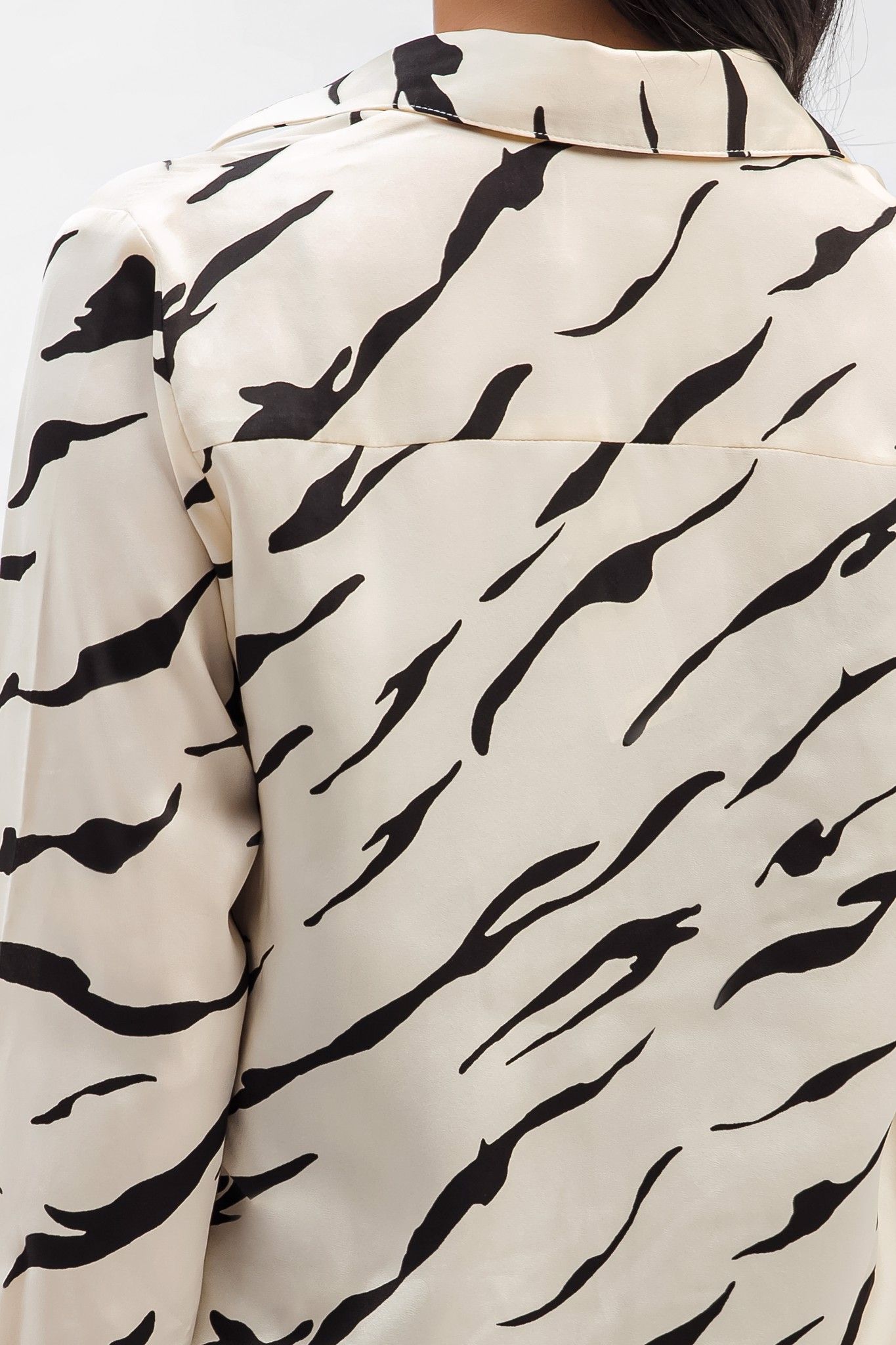 Áo sơ mi nữ họa tiết FWWS21SS19L