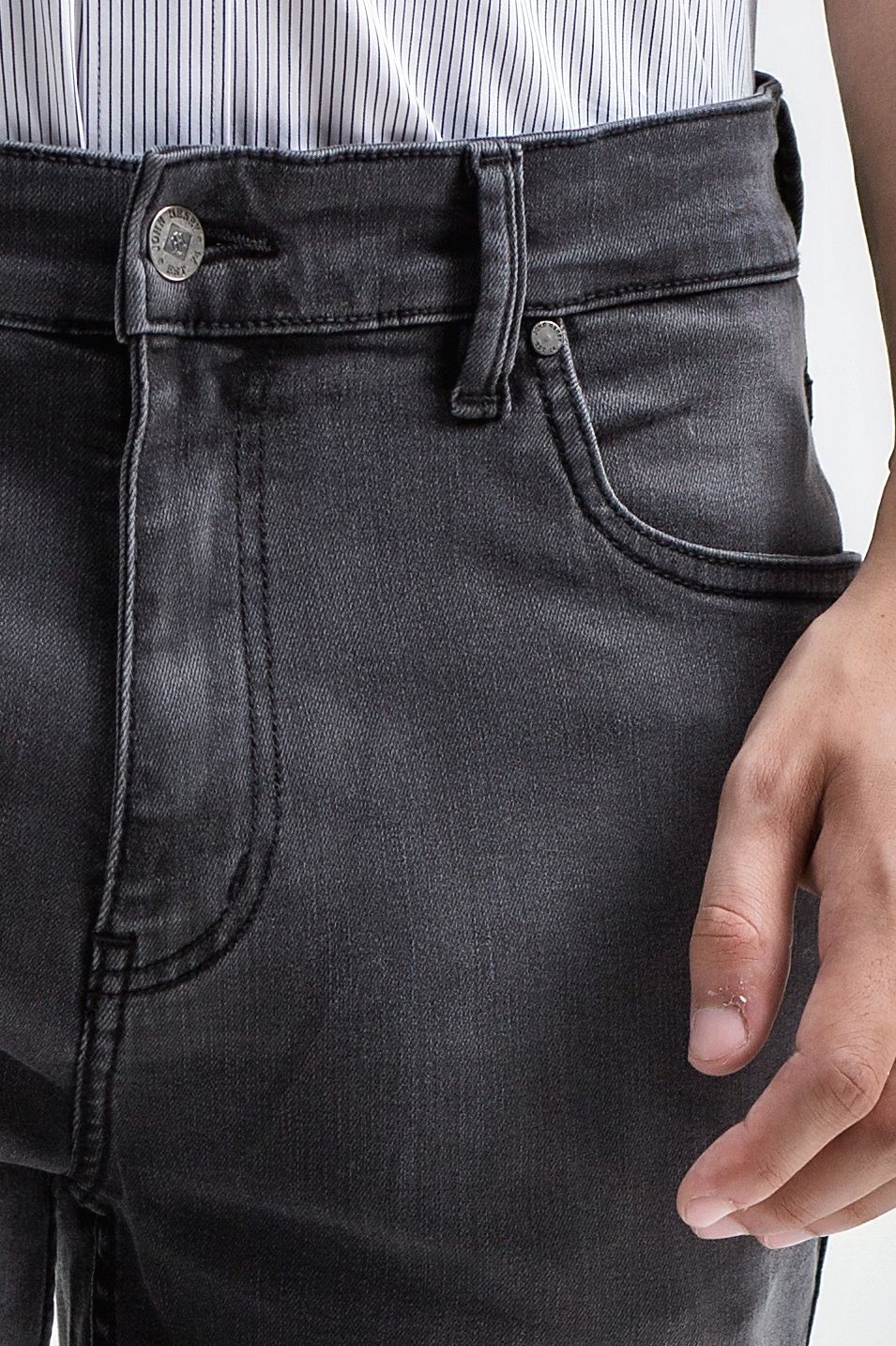 Quần shorts jean form vừa SP21SS04-JN