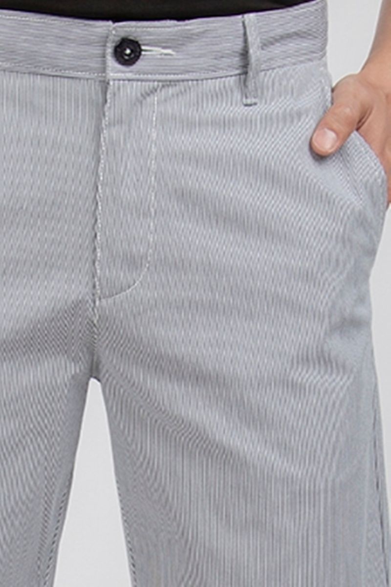 Quần shorts above knee có sọc SP21SS06P-AK