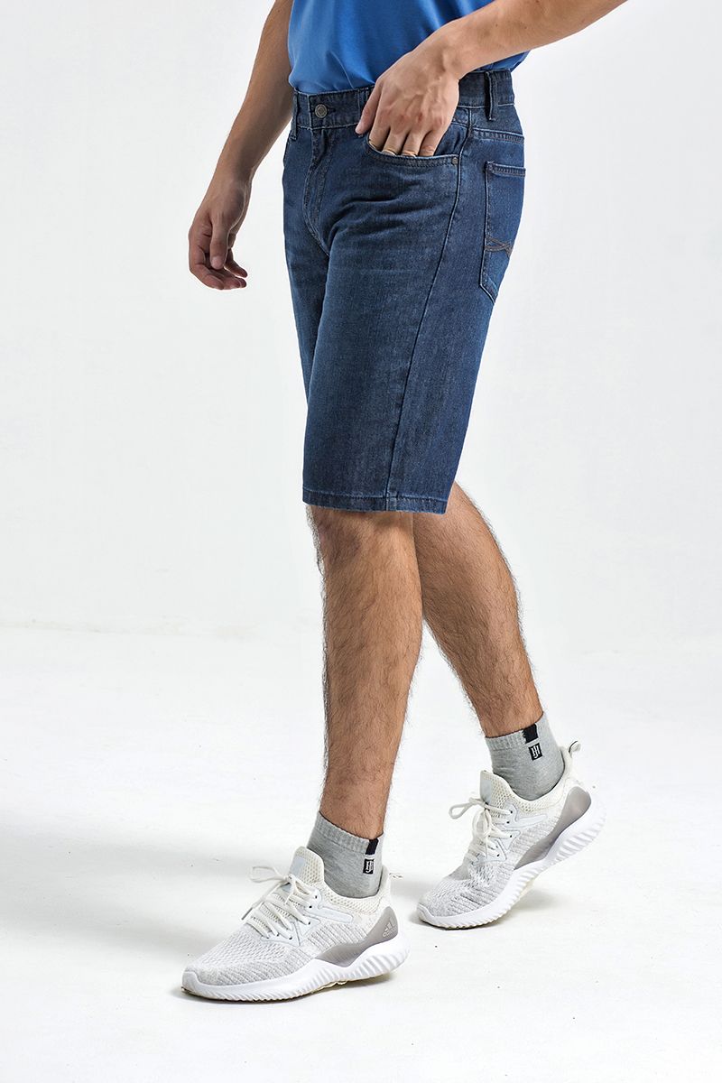 Quần shorts jean form vừa SP21SS18-JN