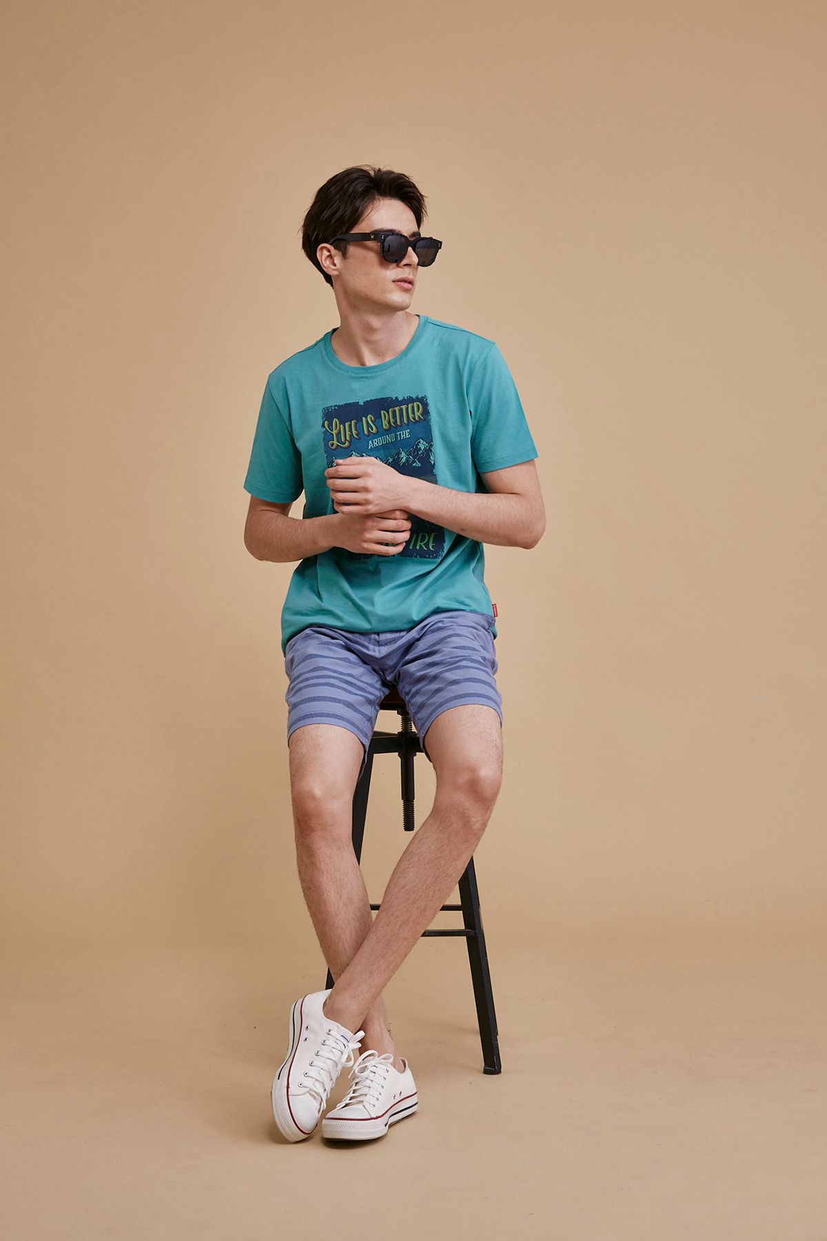 Áo thun cổ tròn form vừa in hình TS21SS09T-RG