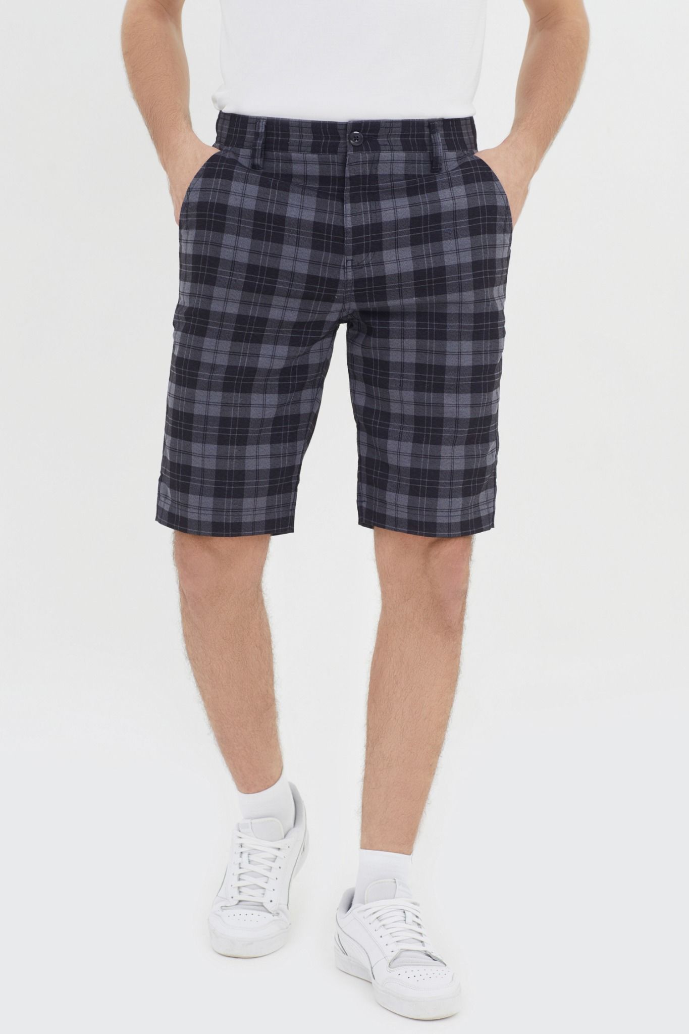 Quần shorts form vừa họa tiết caro SP21SS08T-NM