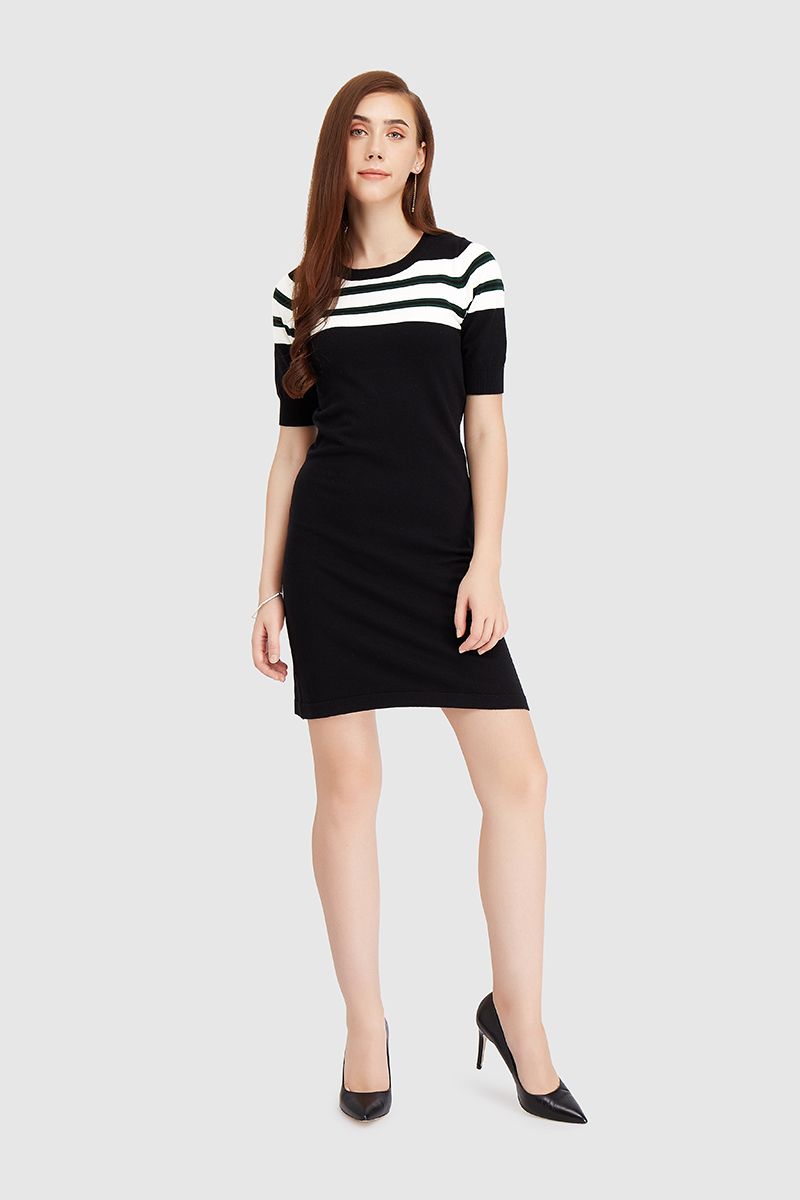 Đầm body tay lửng sọc ngang WDR18FH065-G4