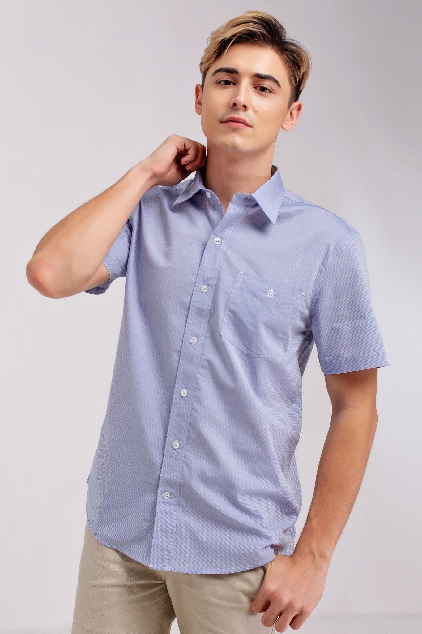 Áo sơ mi tay ngắn basic WS20SS25P-SC