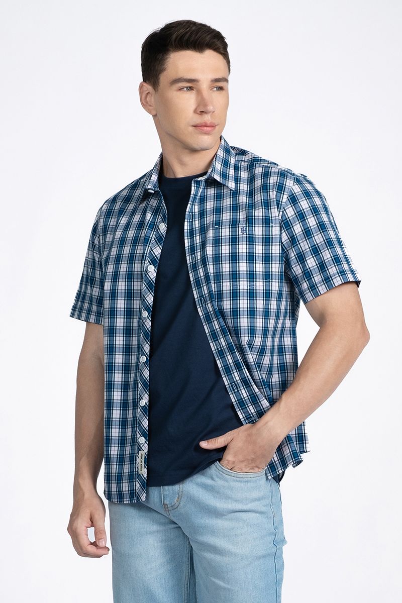 Áo Sơ Mi Nam Tay Ngắn Form Vừa WS24SS31C-SC