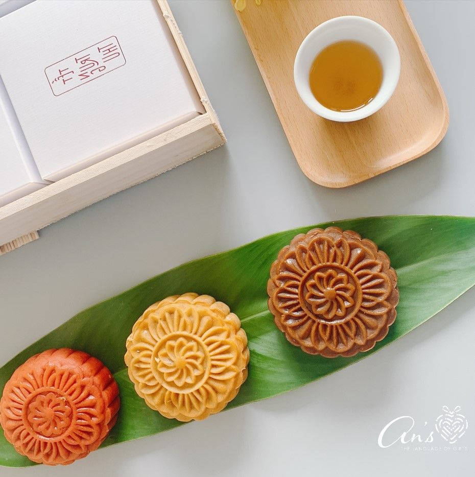 Bánh trung thu handmade - hộp gỗ Sen 04
