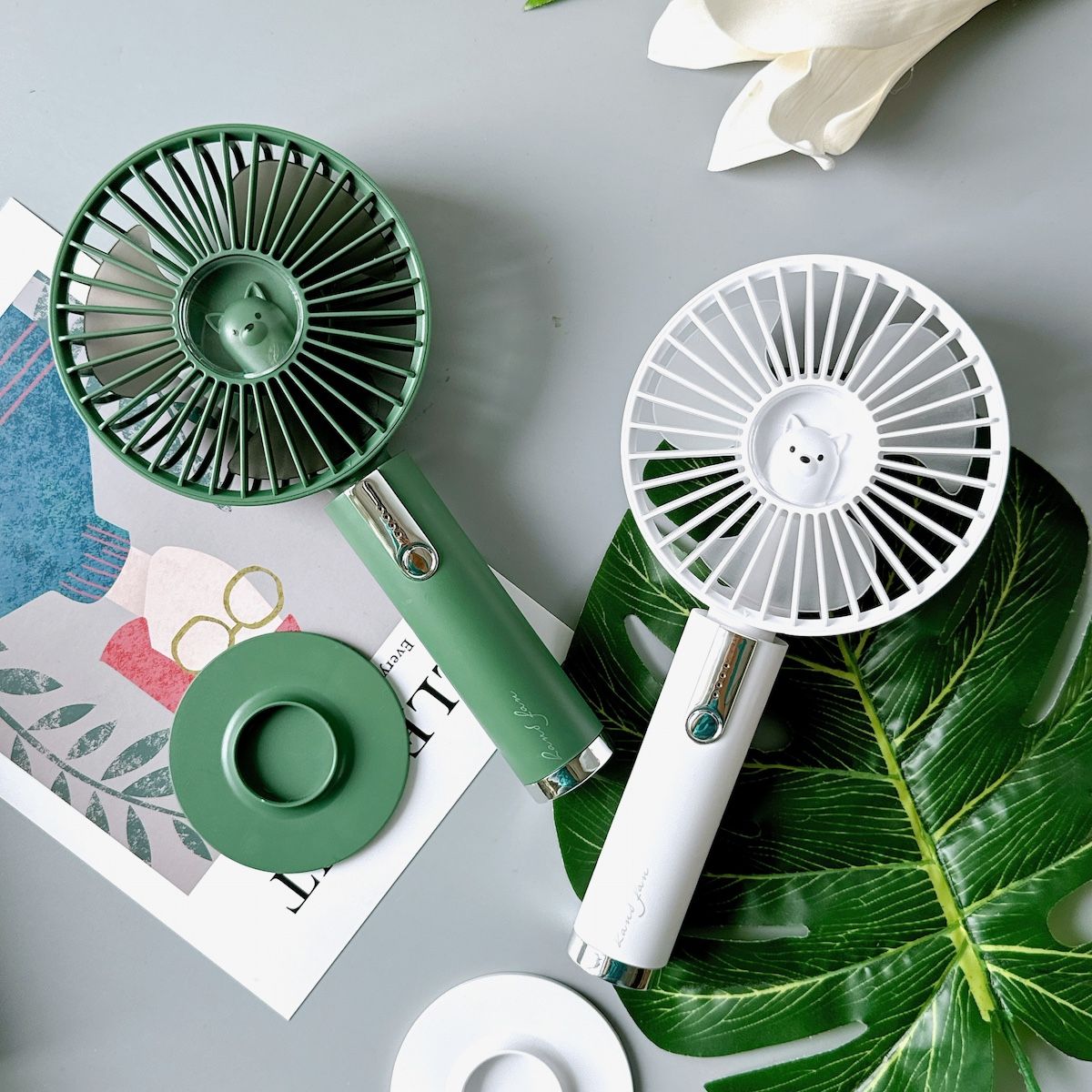 Quạt mini cầm tay không gây ồn M109