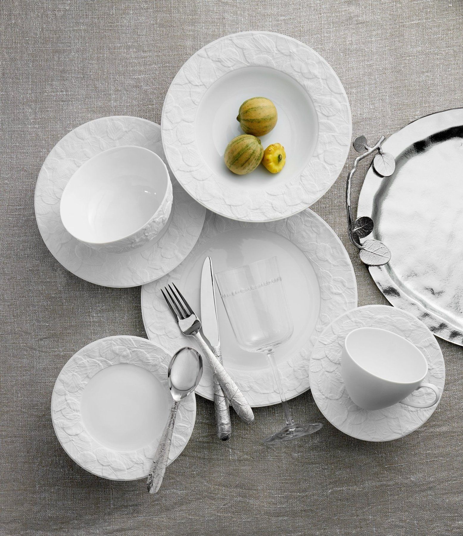 Bộ dĩa + tách trắng (5 món)