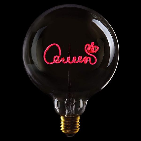 Bóng đèn bàn chữ QUEEN, màu đỏ