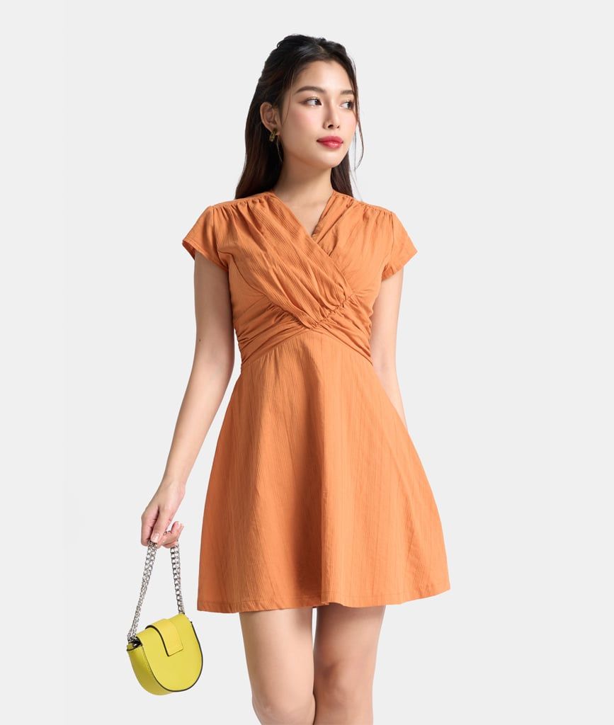 Đầm xếp nhún chéo ngực