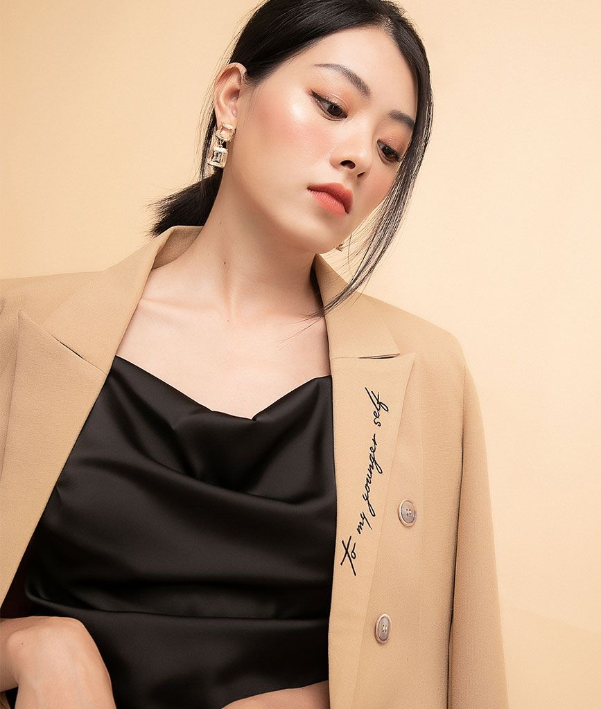Áo 2 dây cổ đổ