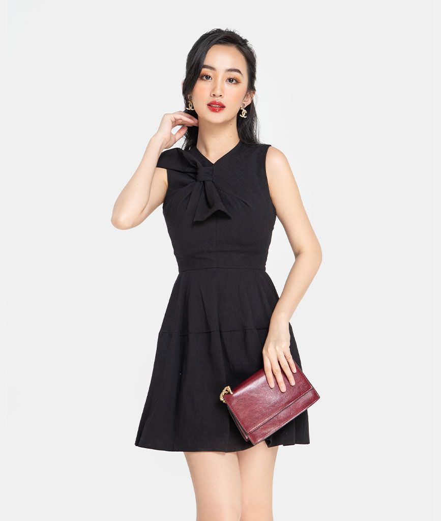 ĐẦM MINI XÒE XOẮN NƠ CỔ