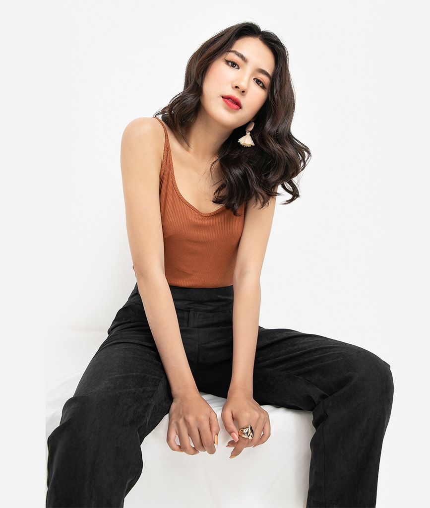 Quần baggy phối nút
