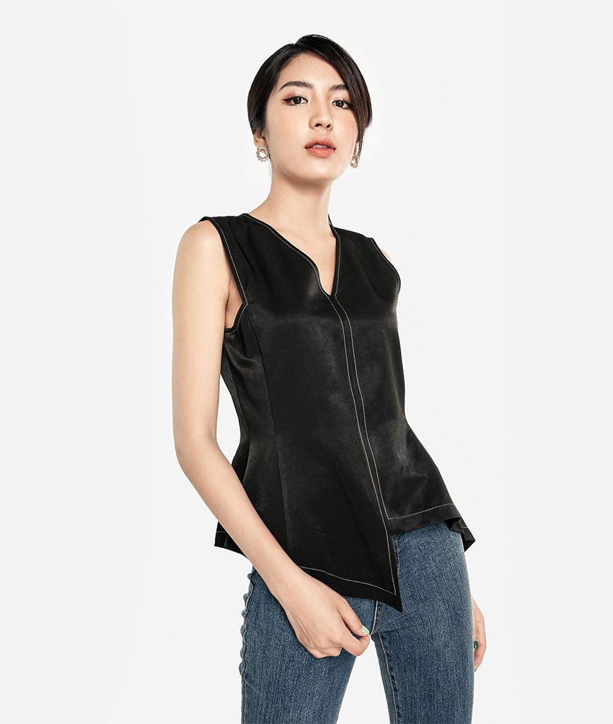 Áo sát nách cổ V lệch tà