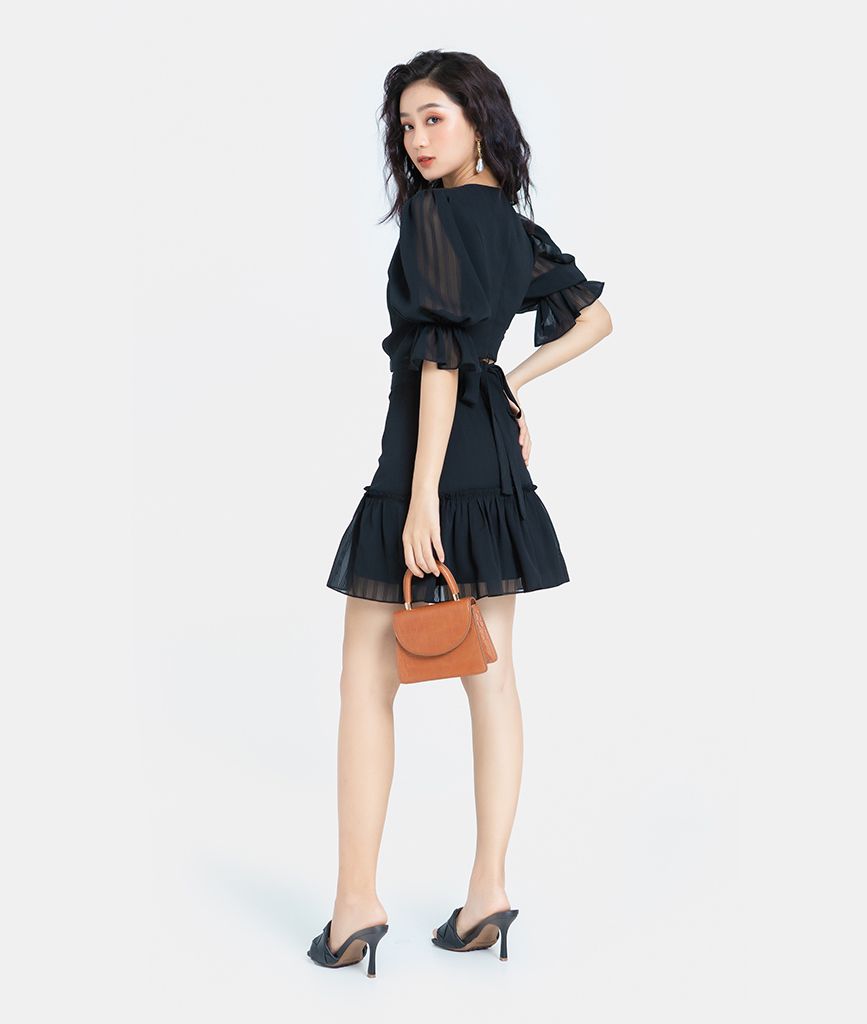 CHÂN VÁY 2 TẦNG RÚT NHÚN