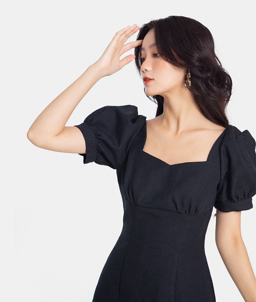 Đầm A mini cổ vuông tay xếp phồng