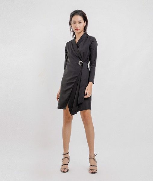 Đầm tuytsi vest khoen tròn