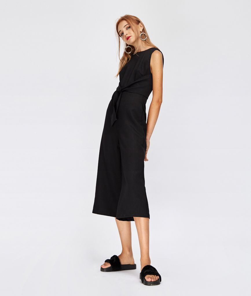 Jumpsuit Cột Dây Eo