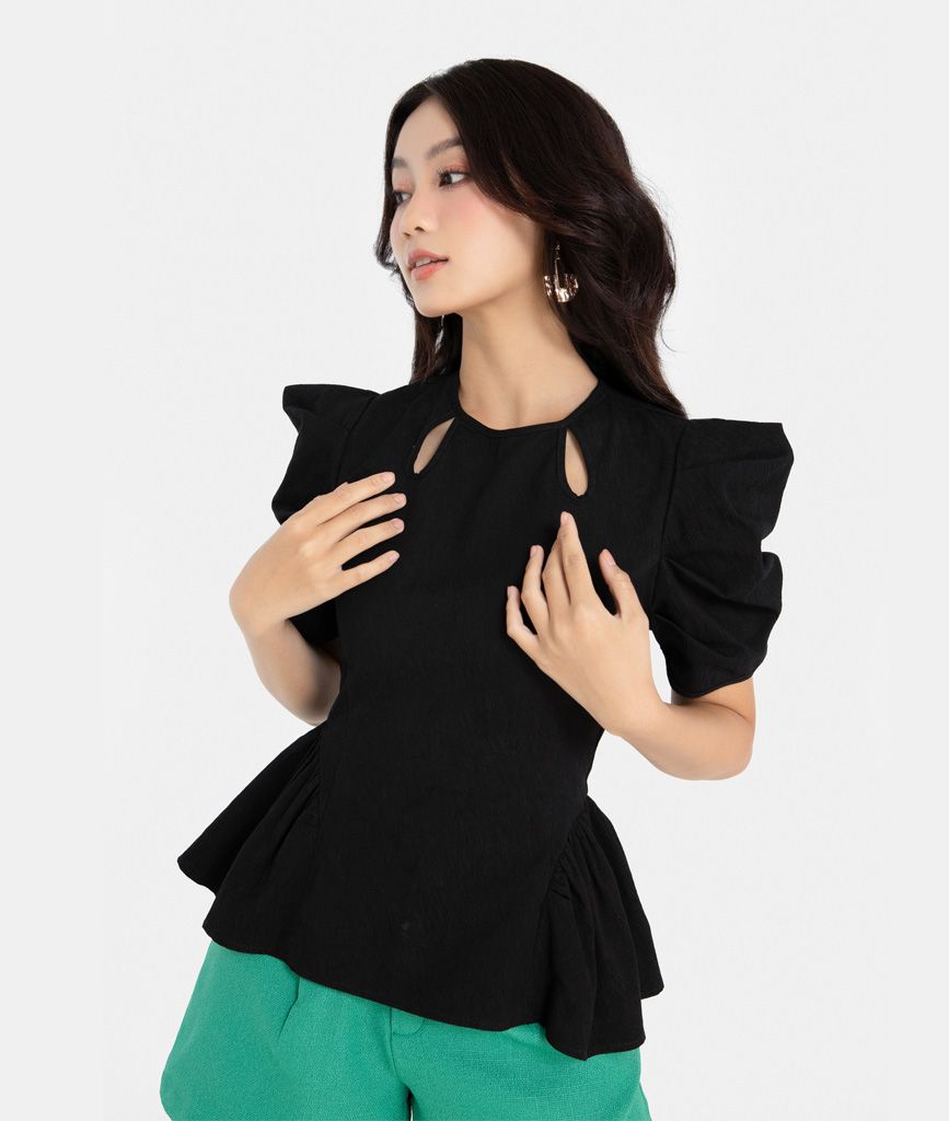 ÁO KIỂU TAY XẾP CỔ KHOÉT