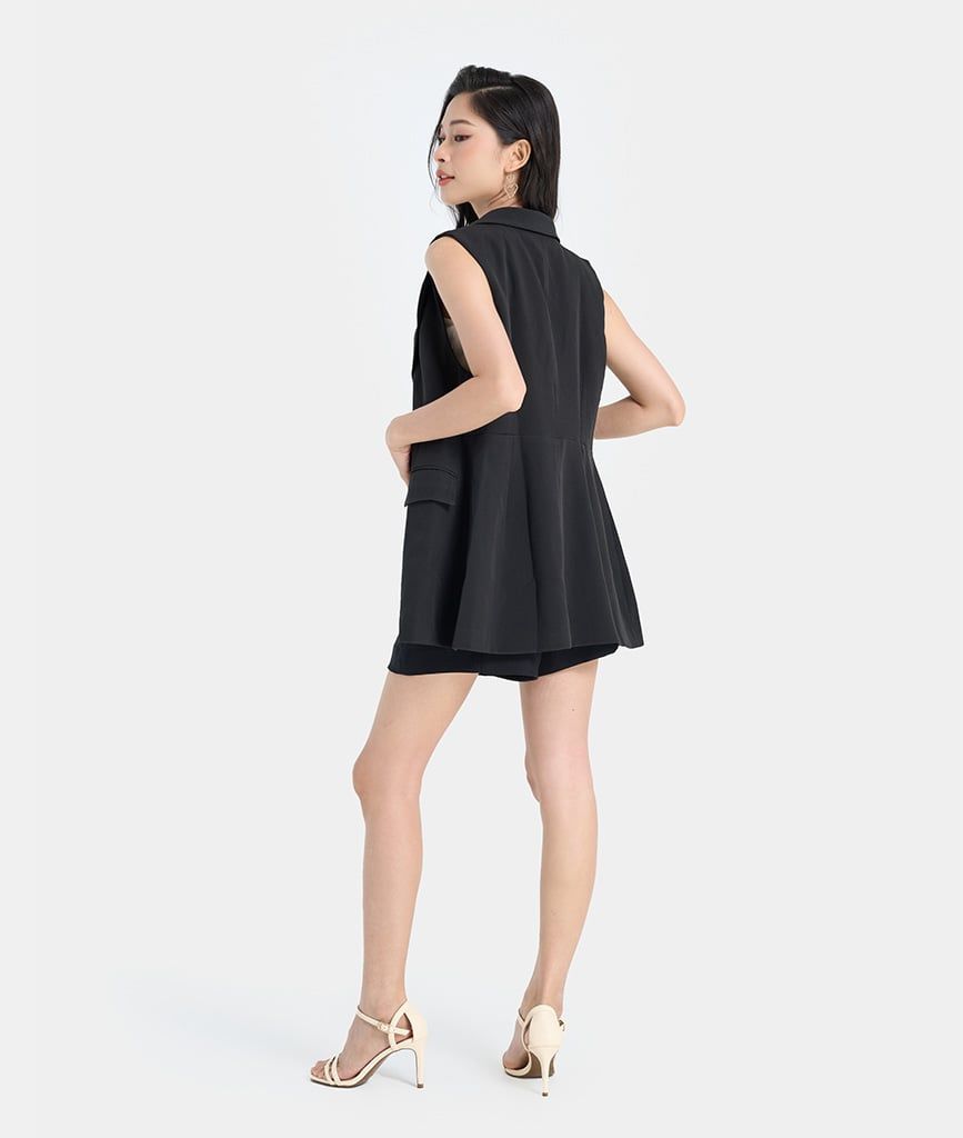 Khoác vest form ôm không tay