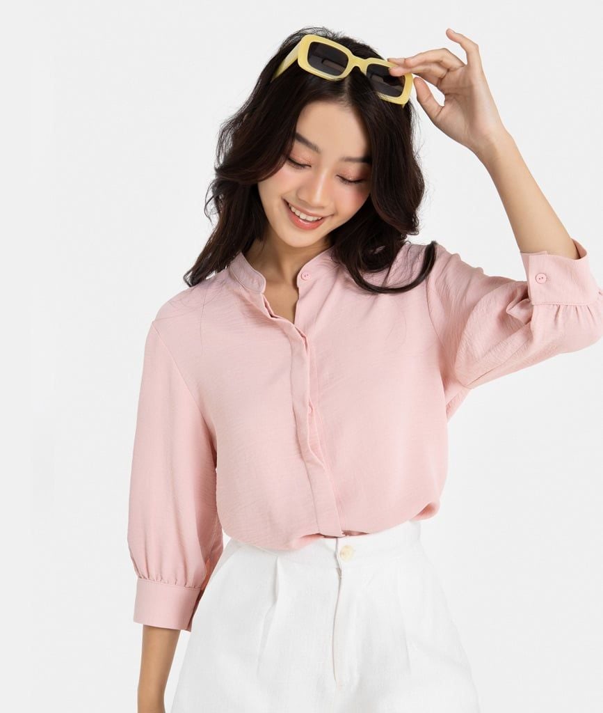 Áo sơ mi cổ trụ buộc nơ tay