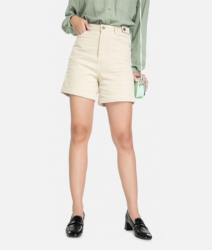Quần short nhung