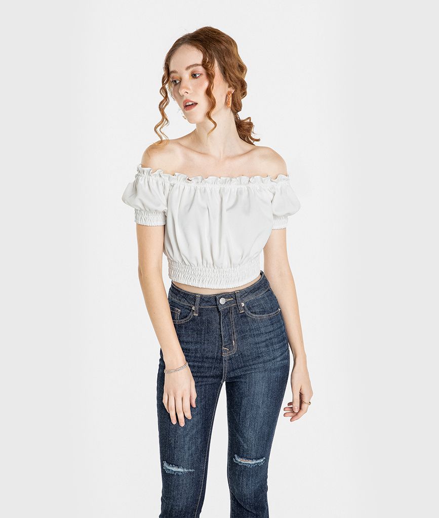 Áo croptop bẹt vai lụa bóng