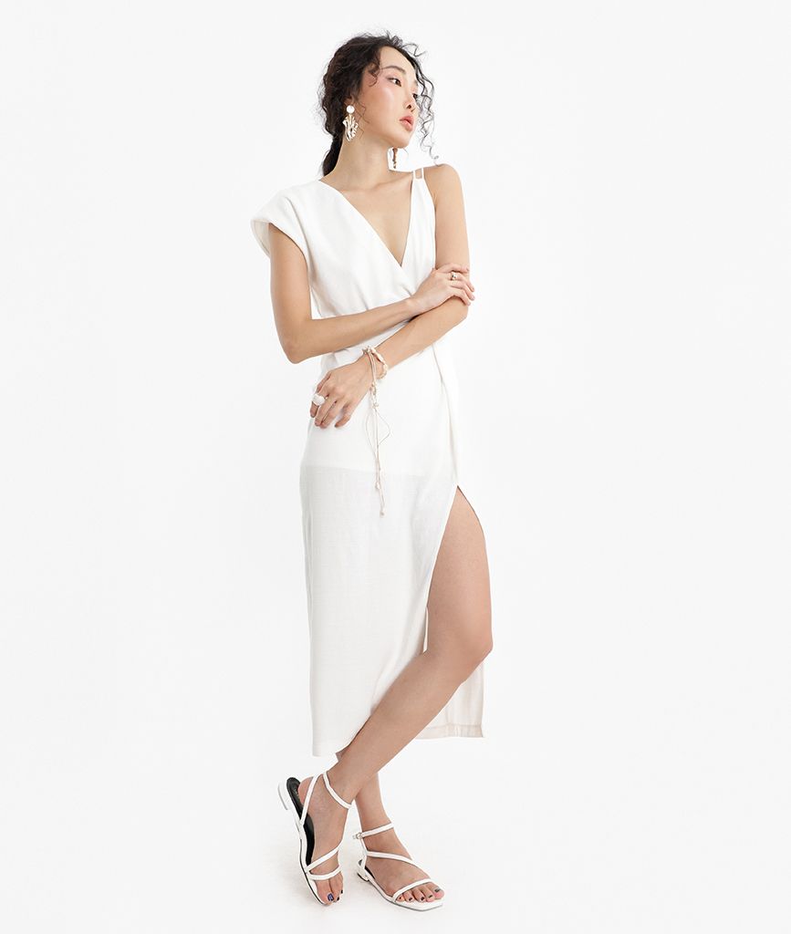 Đầm ôm lệch vai