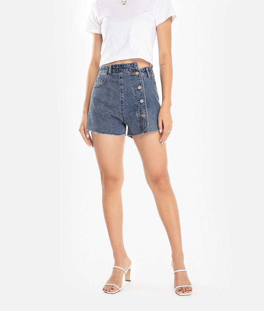 Quần short lưng lệch 4 nút