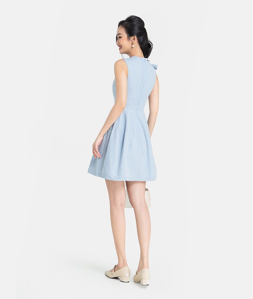 ĐẦM MINI XÒE XOẮN NƠ CỔ