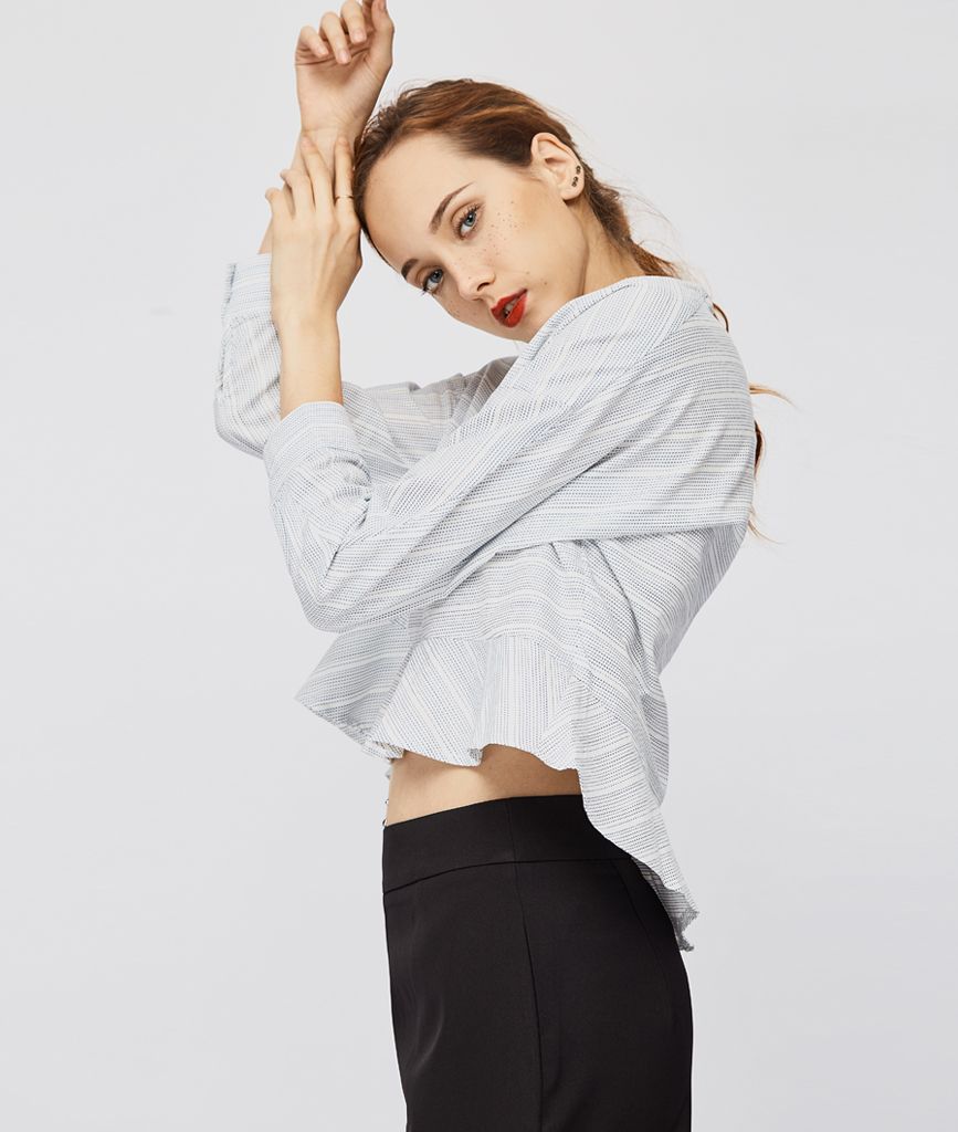 Áo Croptop Cổ V