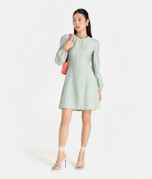 Đầm mini tay dài cutout lưng