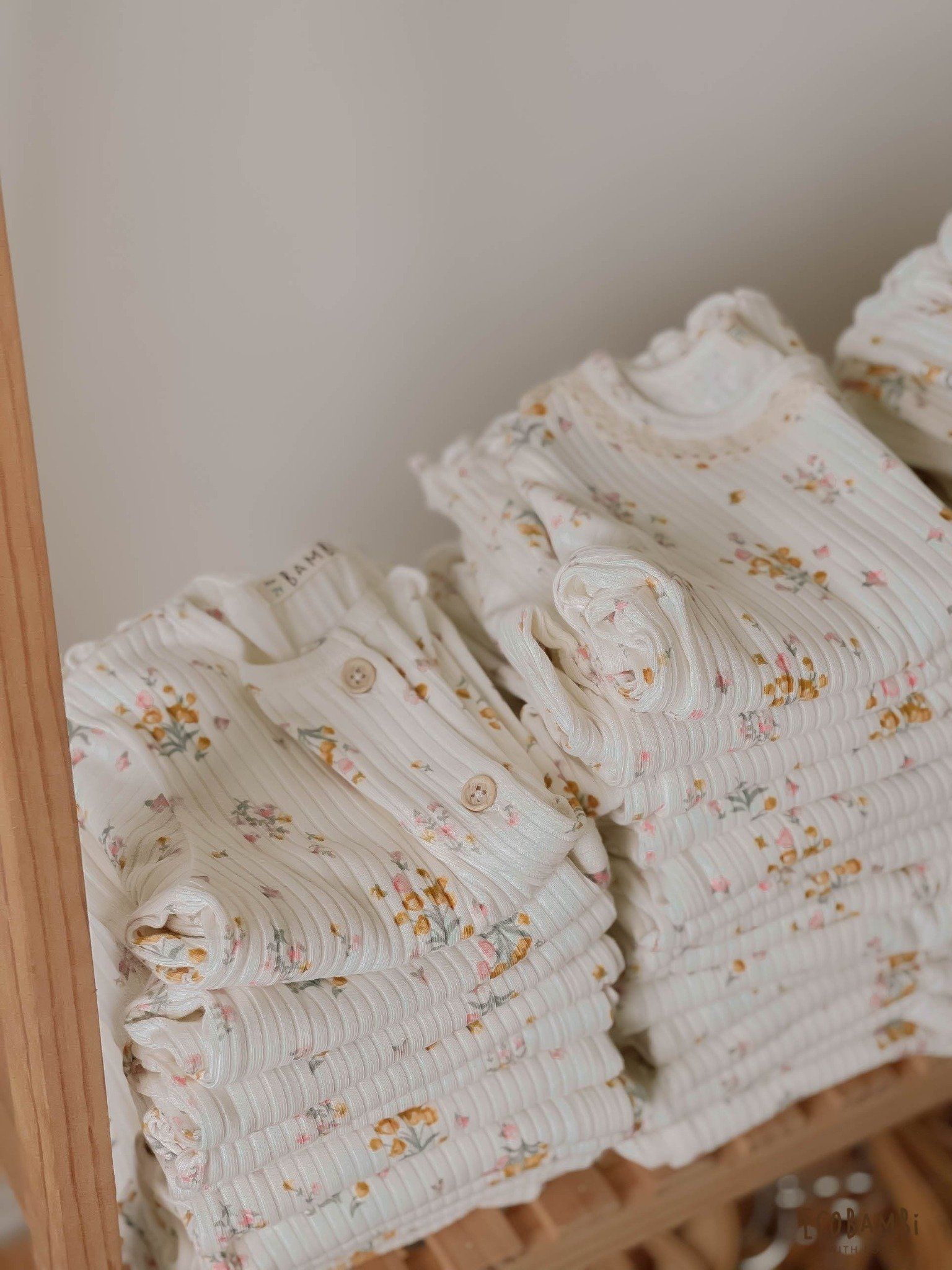 Áo khoác Cardigan thun gân cotton bé gái tay dài ECOBAMBI