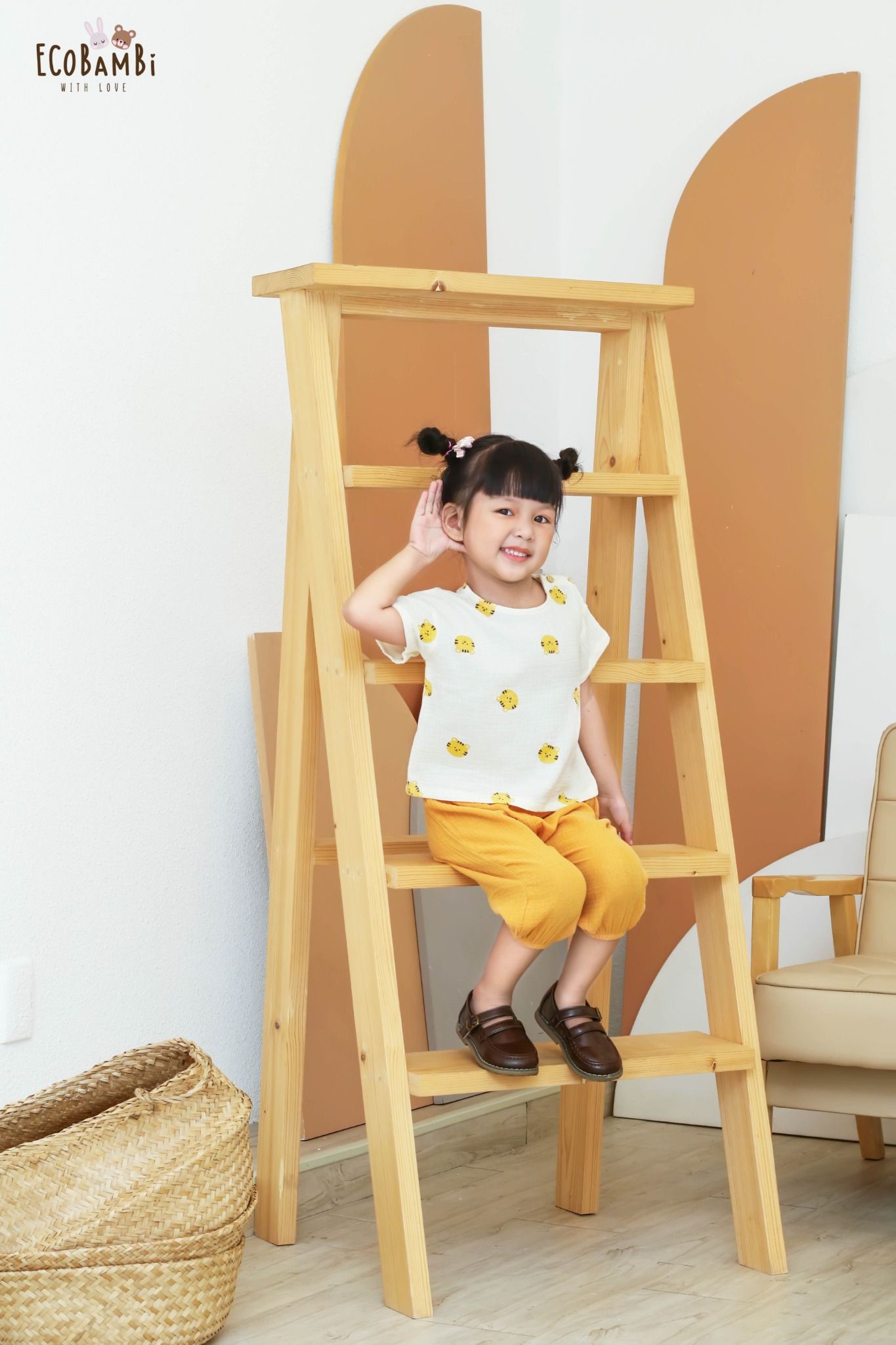 Bộ cotton Muslin Unisex TAY NGẮN, QUẦN LỬNG phong cách Hàn Quốc in hoạ tiết Gấu, Cọp, Thỏ cho bé - 8935334000582
