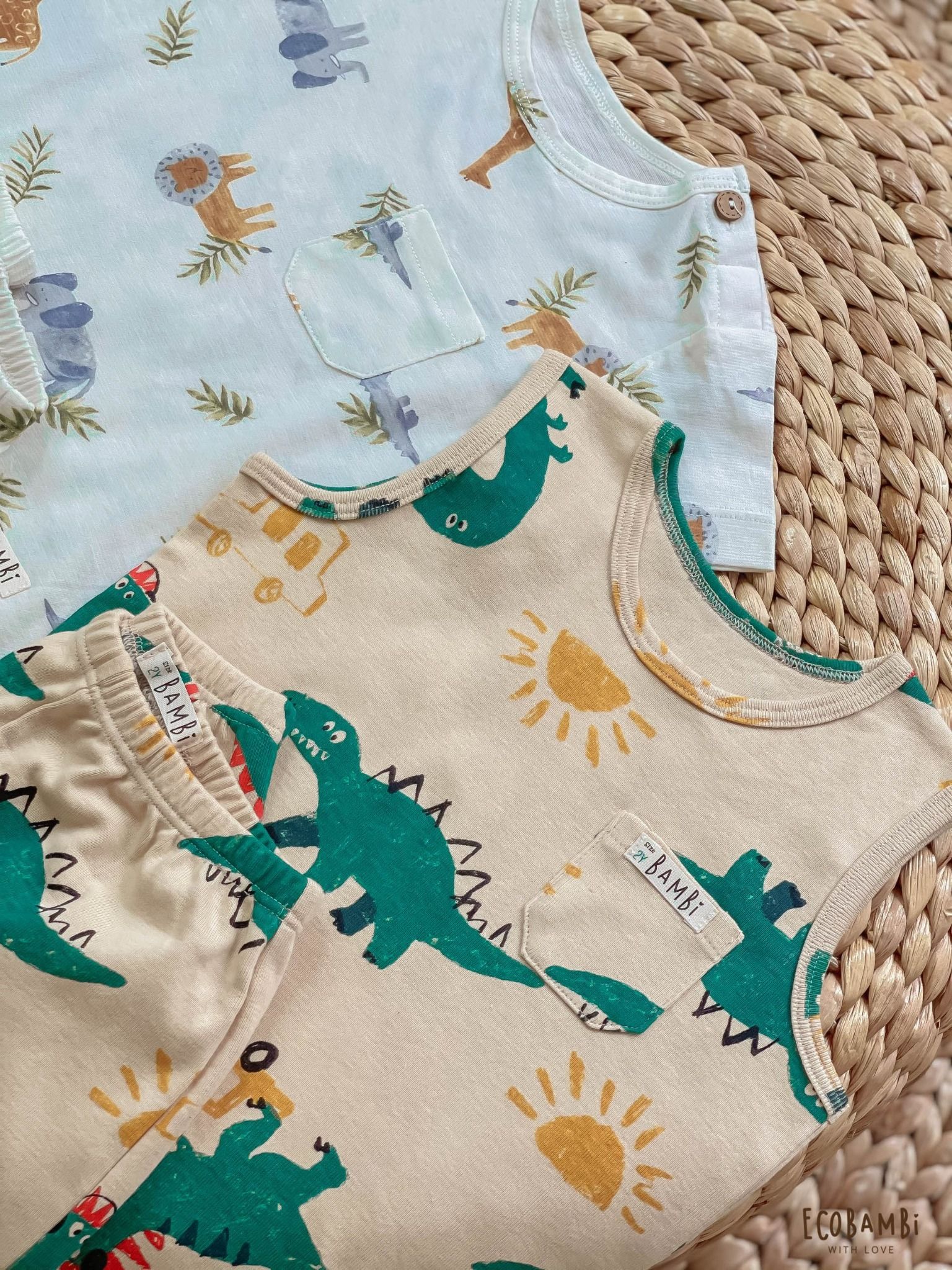 Bộ thun cotton giấy Hàn bé trai hoạ tiết safari Ecobambi
