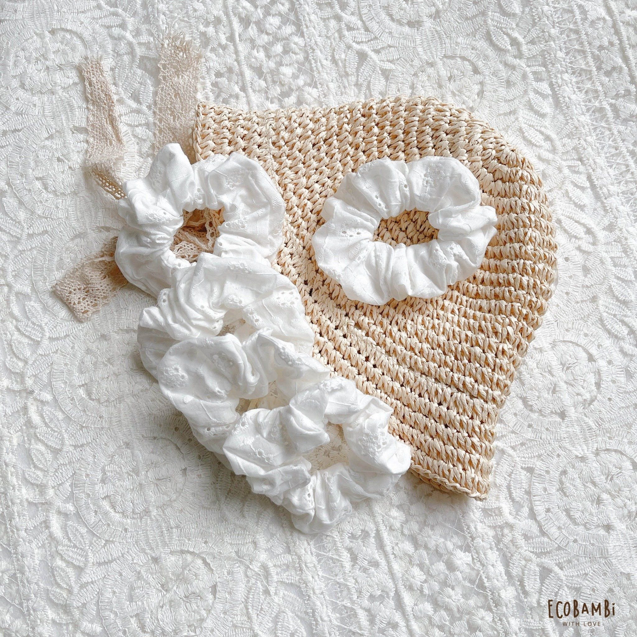 Scrunchies cotton thêu hoạ tiết - bản to