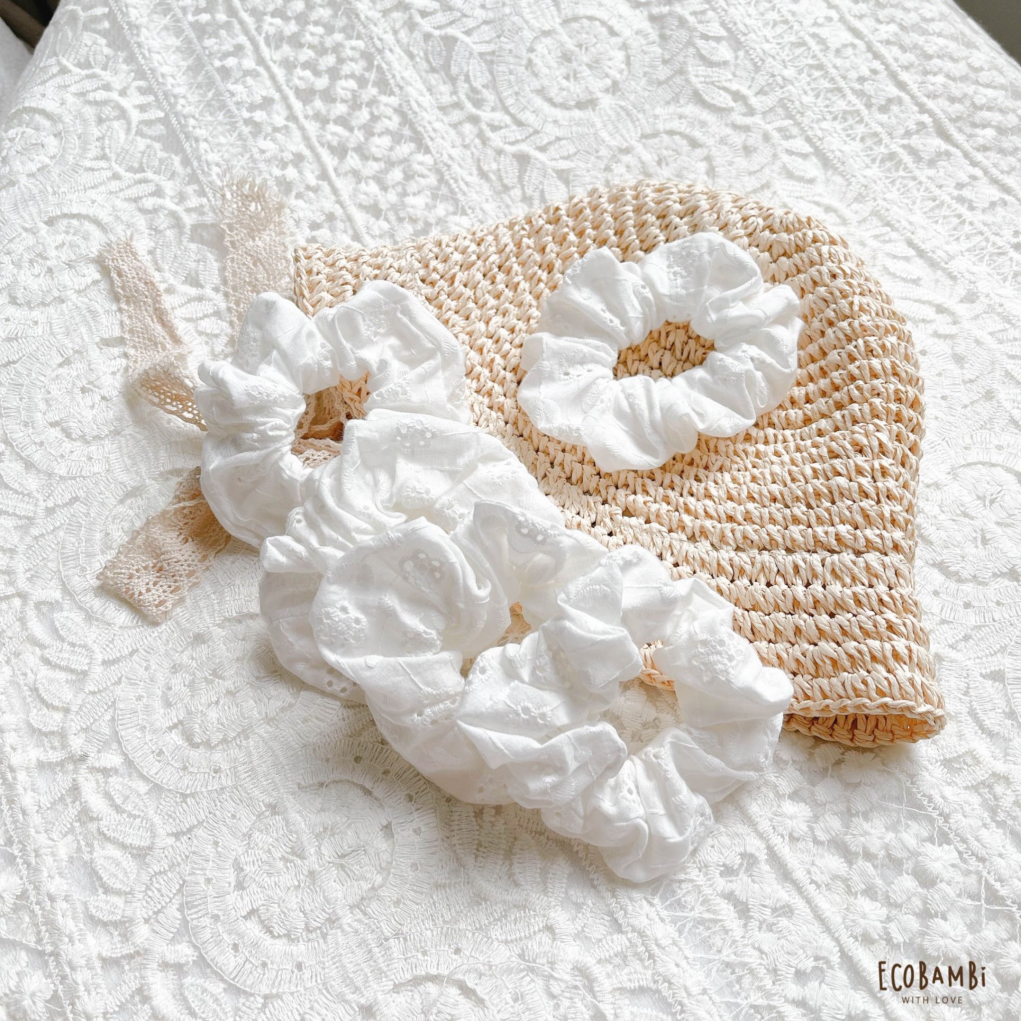Scrunchies cotton thêu hoạ tiết - bản to