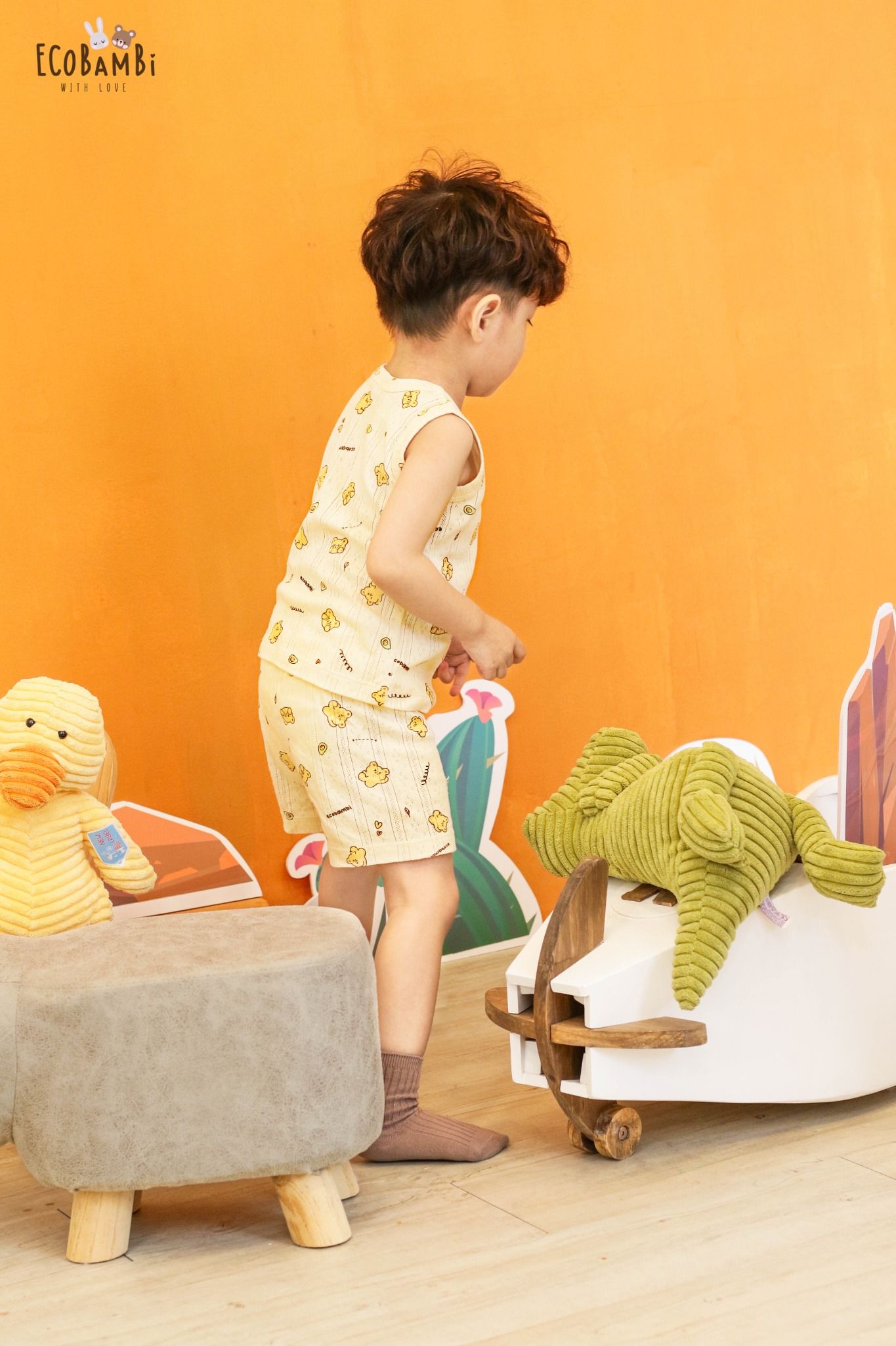 Bộ thun thông hơi cotton Hàn Quốc bé trai SÁT NÁCH, QUẦN SHORT kiểu dệt Jacquard in hoạ tiết Gấu - 8935334000537