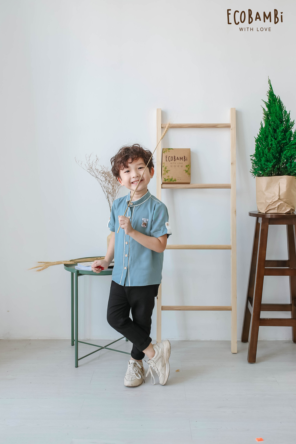 Áo sơ mi bé trai tay ngắn cổ trụ tencel
