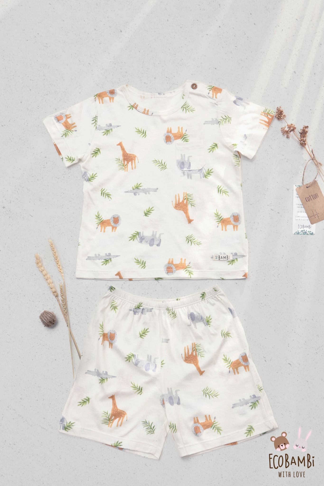 Bộ thun cotton giấy Hàn bé trai hoạ tiết safari Ecobambi