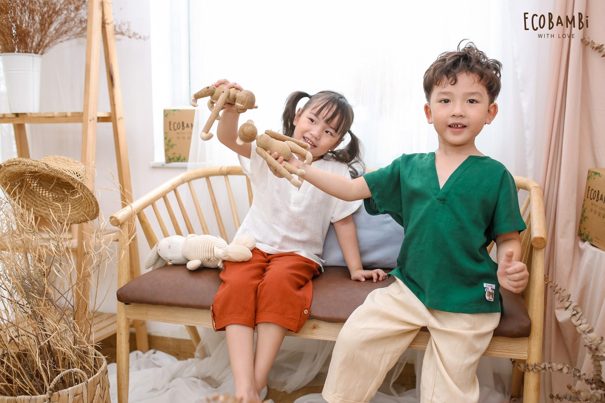 Áo linen cổ chữ V unisex