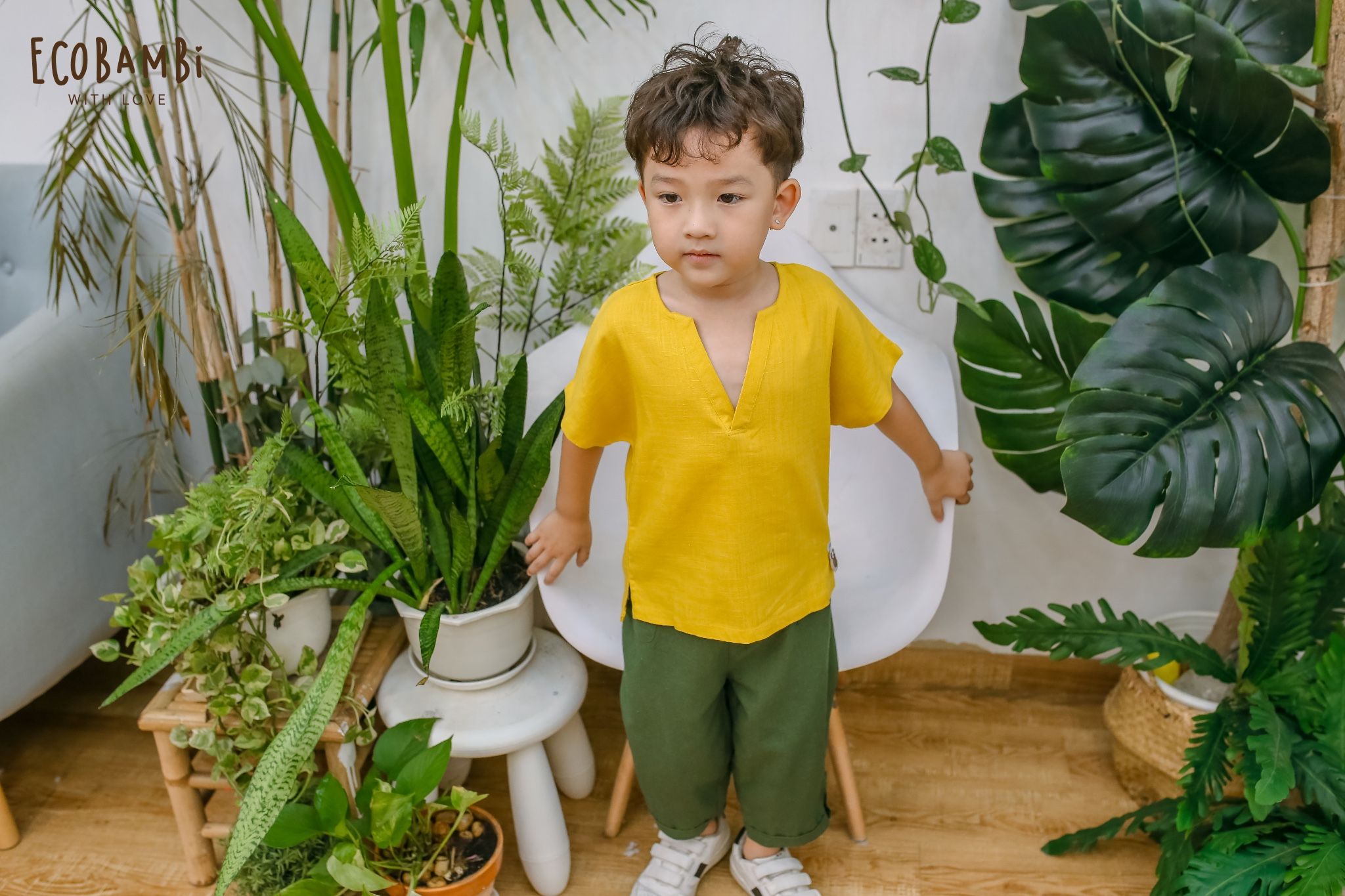 Áo linen cổ chữ V unisex