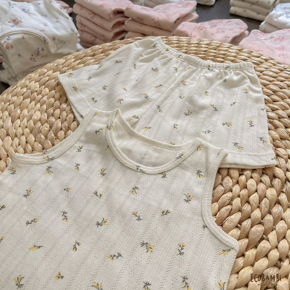 Bộ thun Hàn bé gái sát nách kiểu dệt jacquard hoa nhí Ecobambi