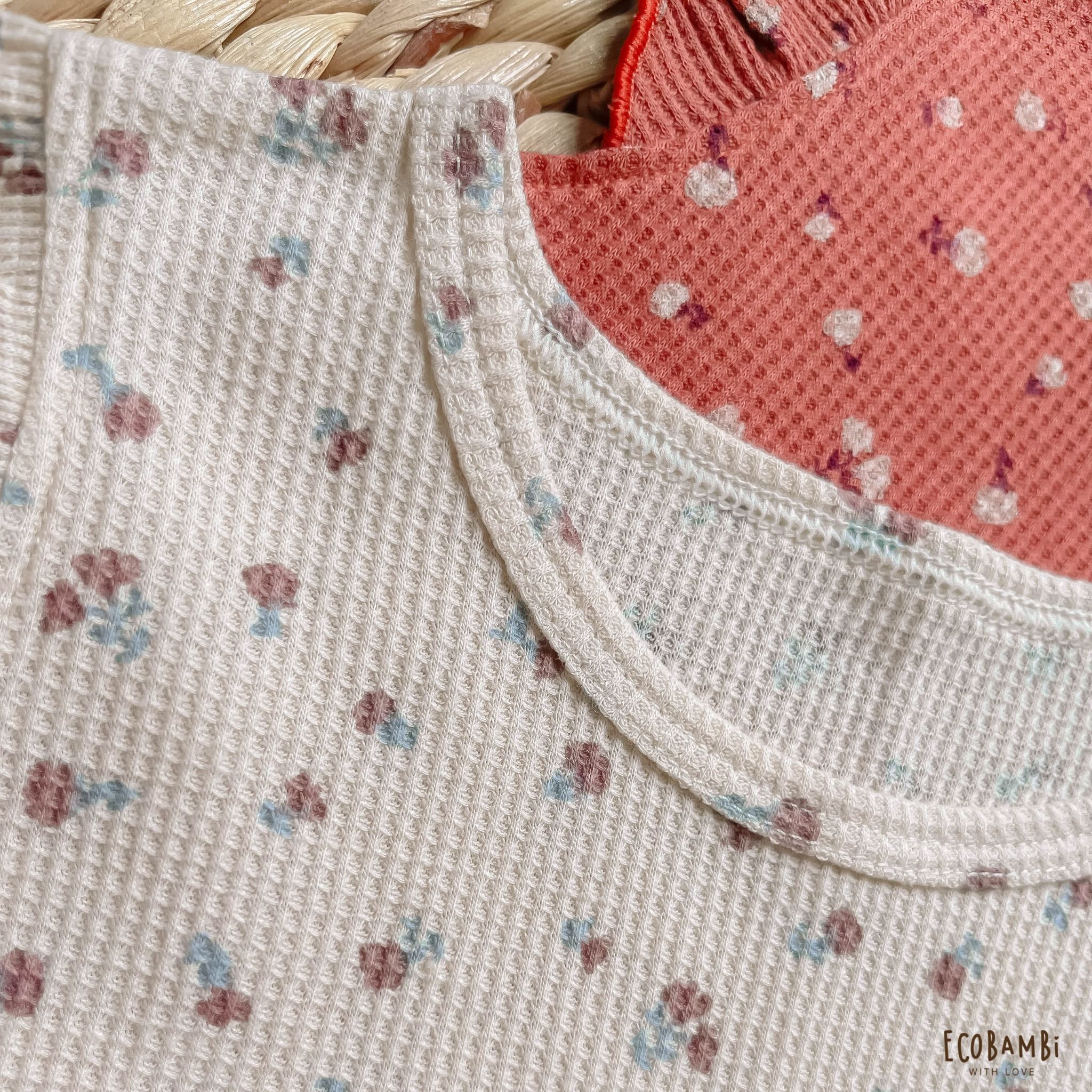 Bộ cotton thun Hàn bé gái TAY CÁNH TIÊN kiểu dệt Waffle hoa nhí Ecobambi