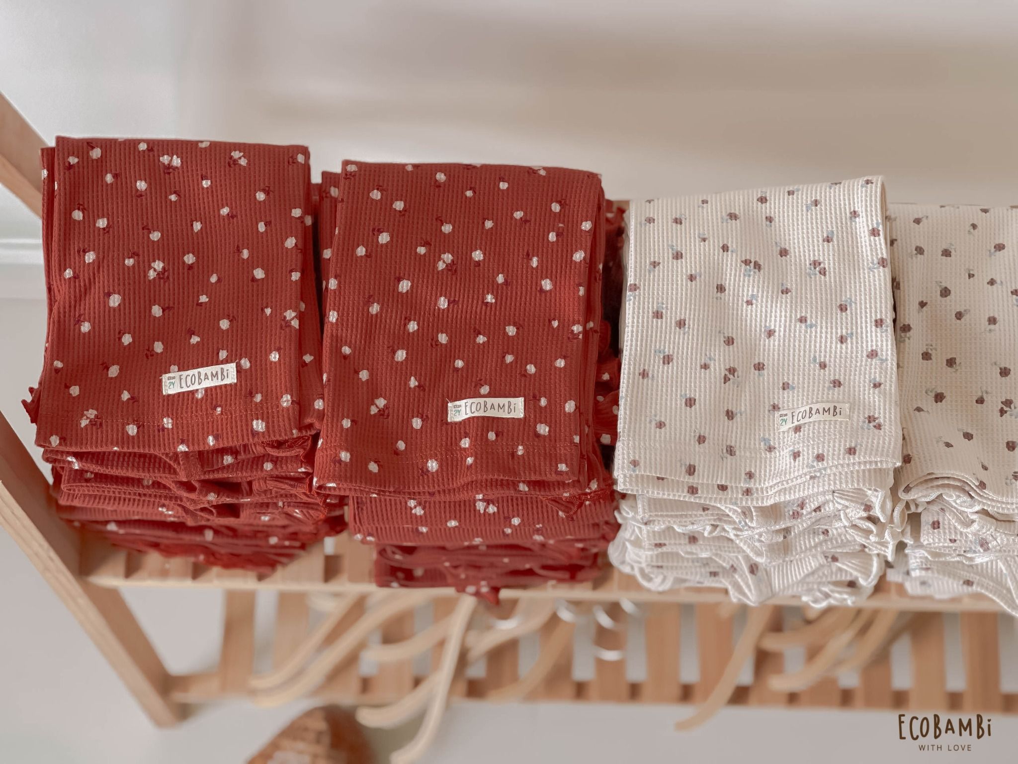 Bộ cotton thun Hàn bé gái TAY CÁNH TIÊN kiểu dệt Waffle hoa nhí Ecobambi
