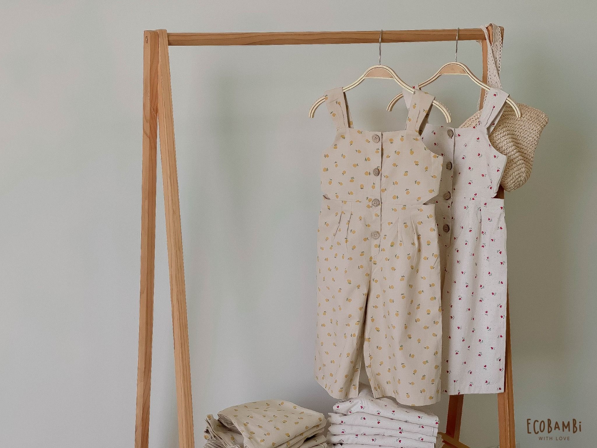 Jumpsuit khoét eo bé gái Cotton Linen