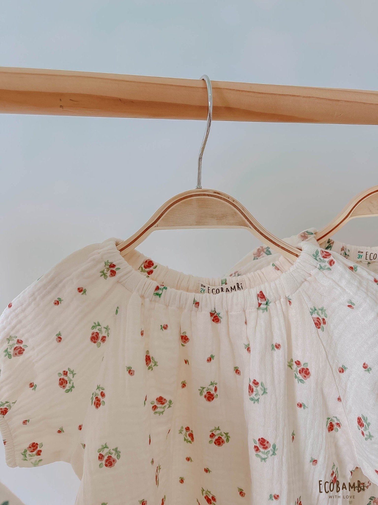 Đầm cotton muslin hoa cỏ mùa xuân dáng tay phồng