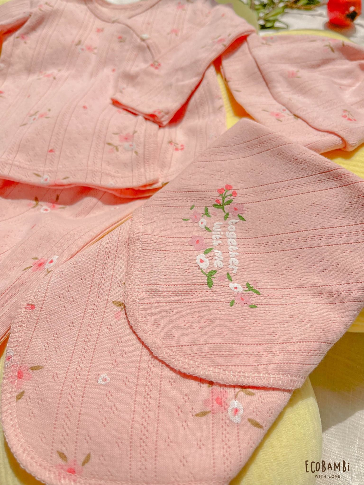 NEWBORN - Combo bộ thun cotton CÀI CHÉO, DÀI TAY và NÓN dành cho trẻ sơ sinh, kiểu dệt Jacquard in hoạ tiết Ecobambi