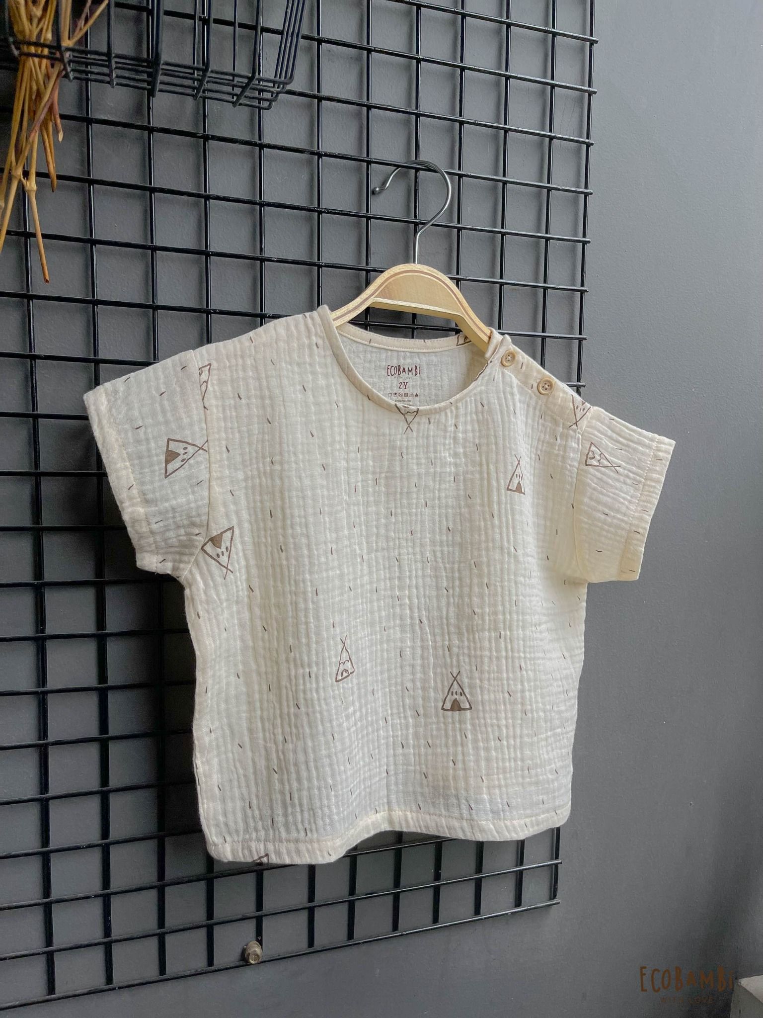 Áo UNISEX cotton Muslin TAY NGẮN phong cách Hàn Quốc năng động in hoạ tiết cho bé