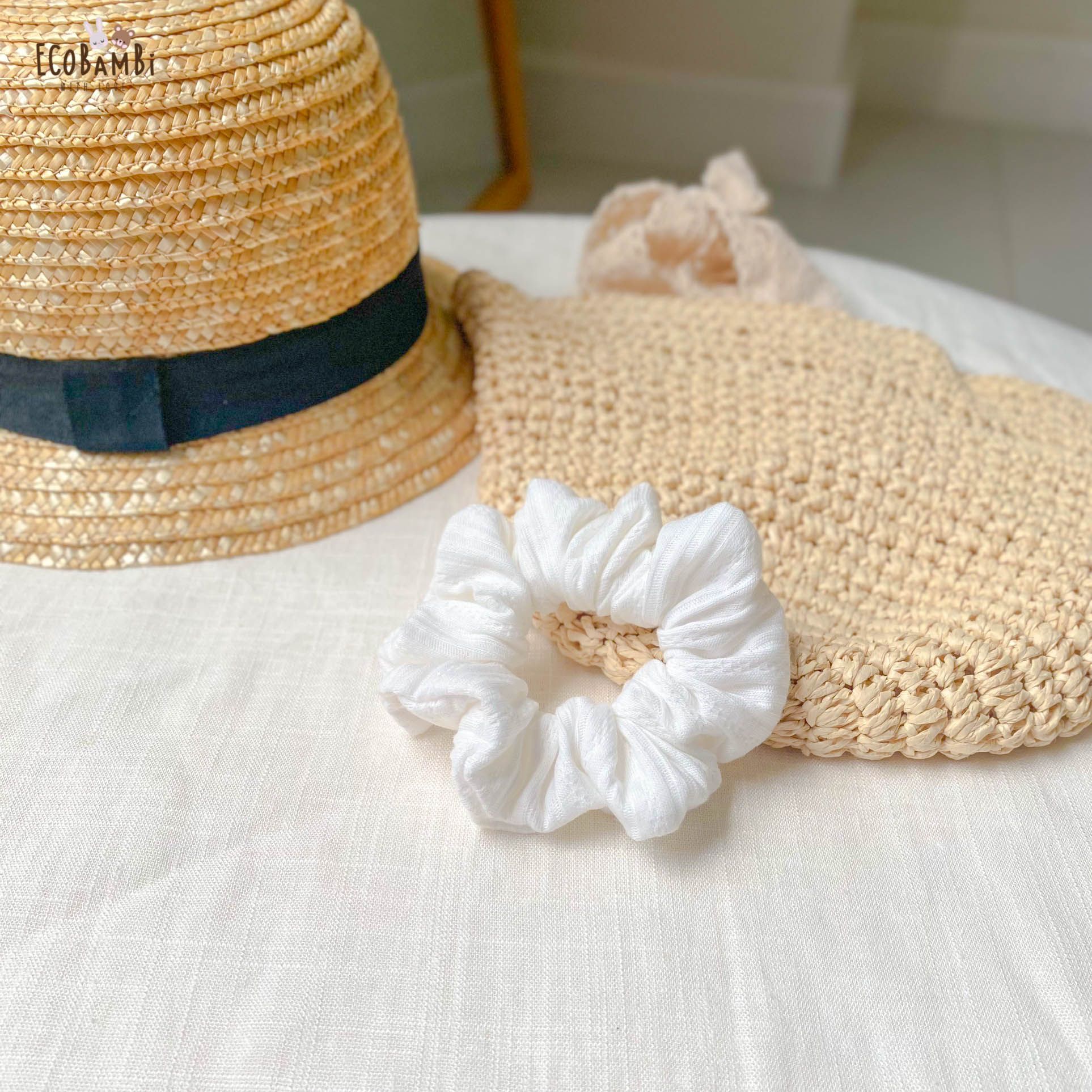 Scrunchies cotton thêu hoạ tiết - bản to